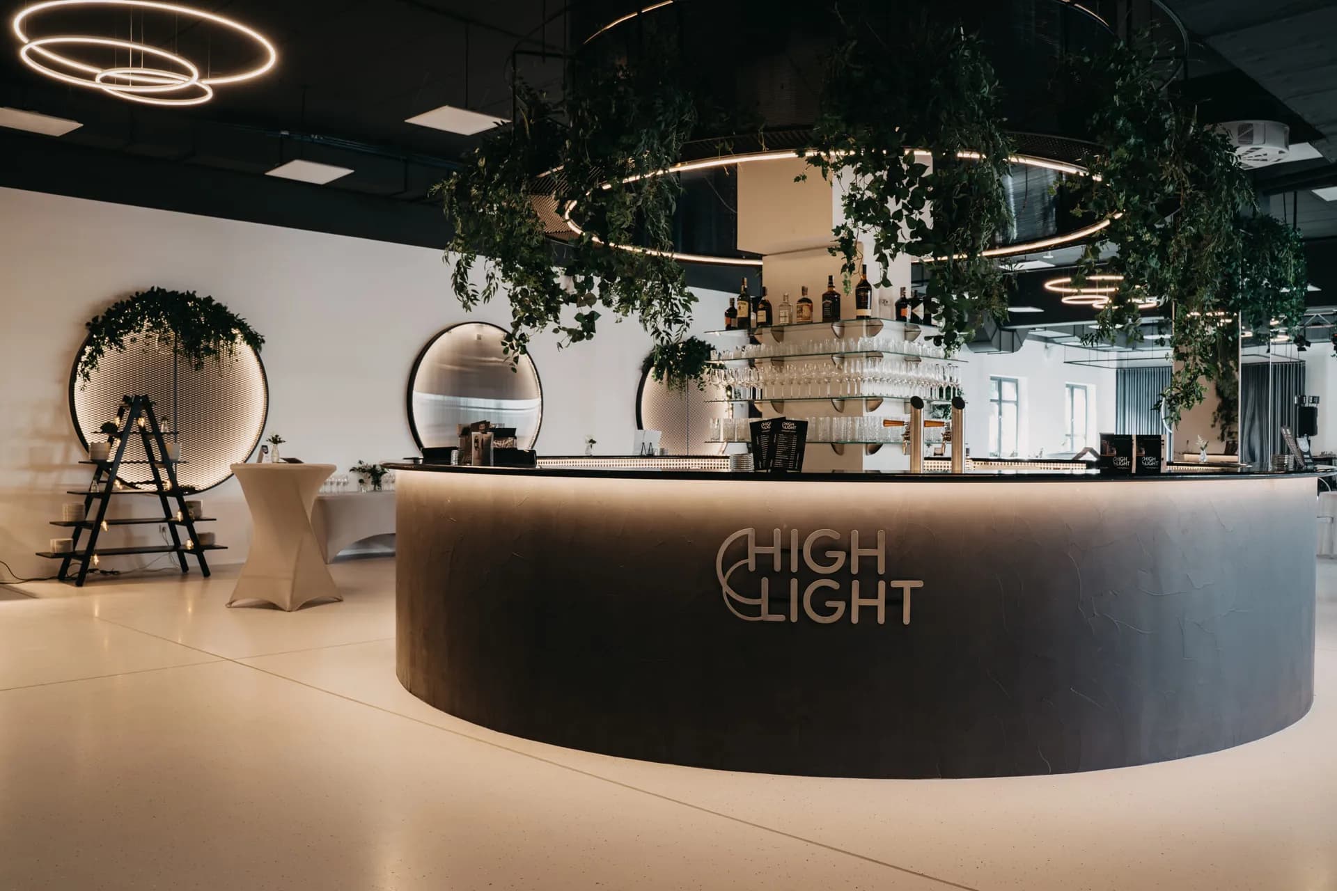 HIGHLIGHT
