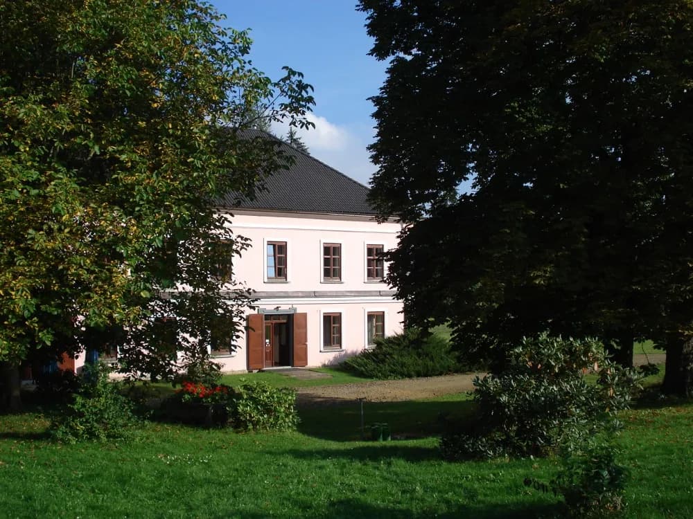 Hotel mlýn Maděrovka - obrázek 1