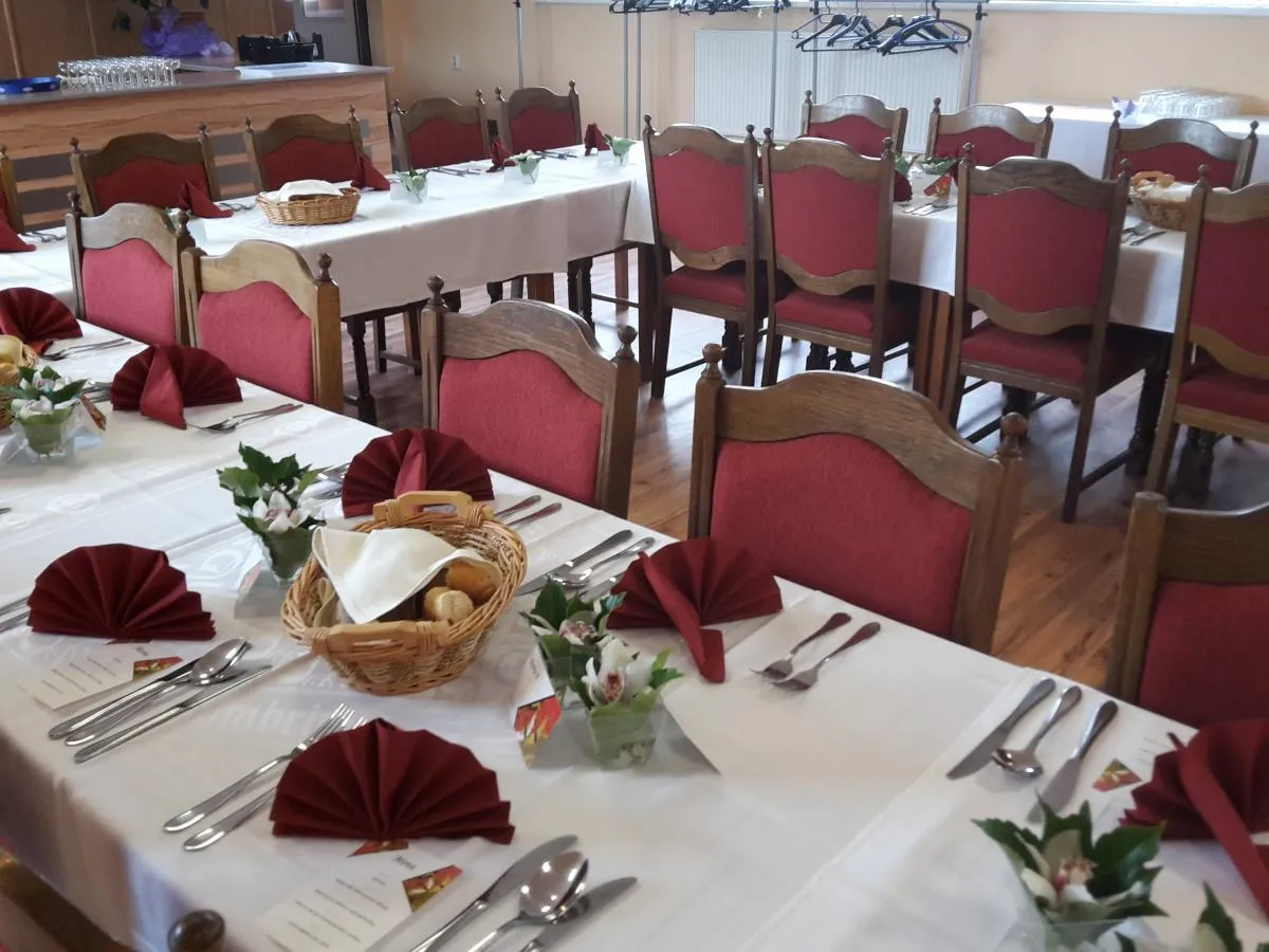 Restaurace U Přístavu - image 1